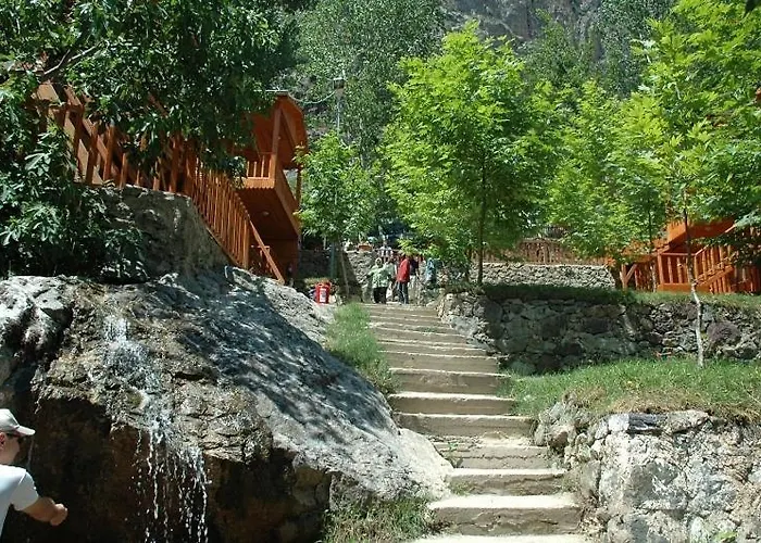 Kapuzbasi Selale Büyükçakır